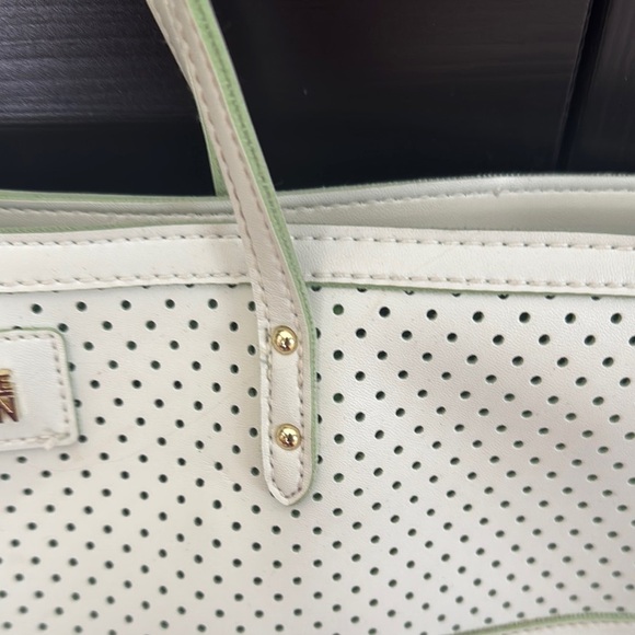Light Green Pastel Perforated Tote Bag - Picture 5 of 9